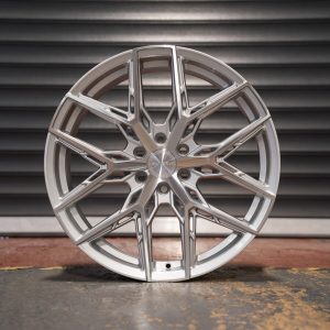 Riviera RF16 – Silver Polished