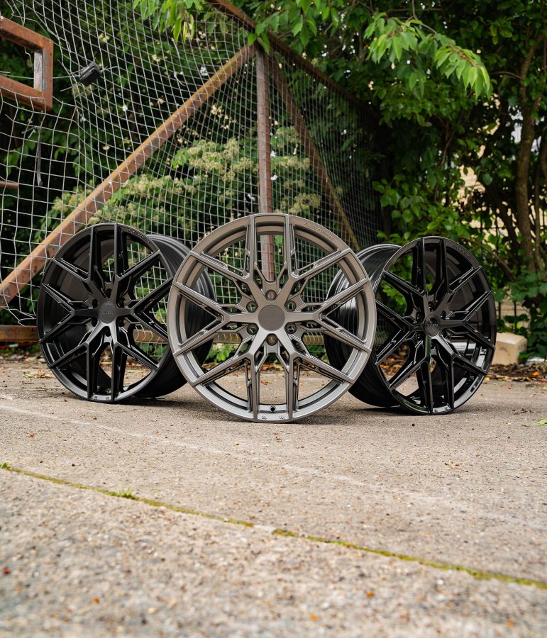 Riviera RF16 – Silver Polished