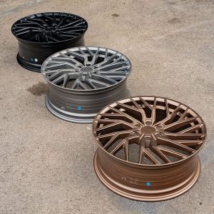 Riviera RF17 – Matt Bronze