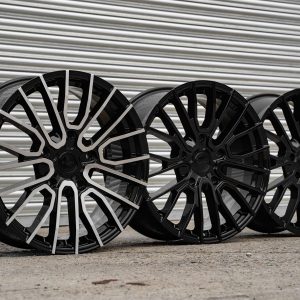 Riviera RTZ – Black Polished