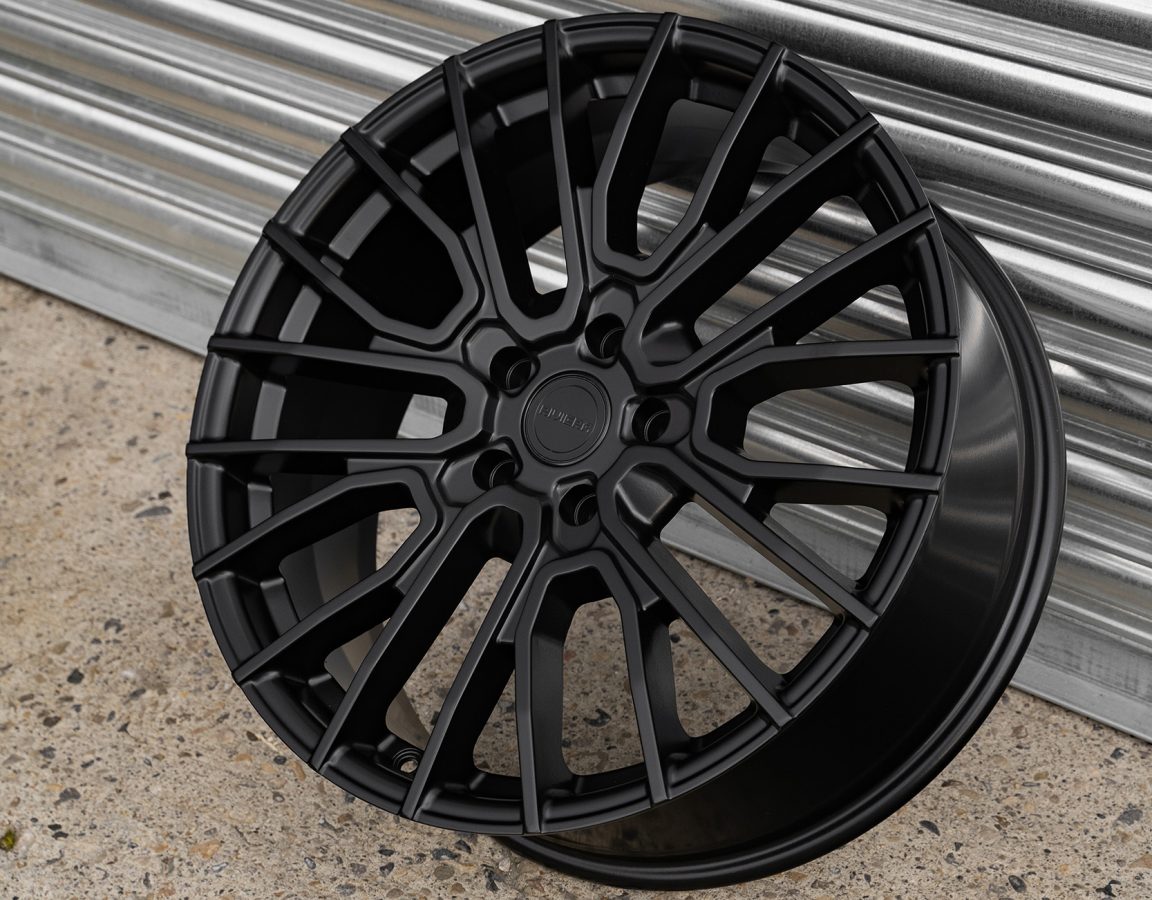 Riviera RTZ – Satin Black
