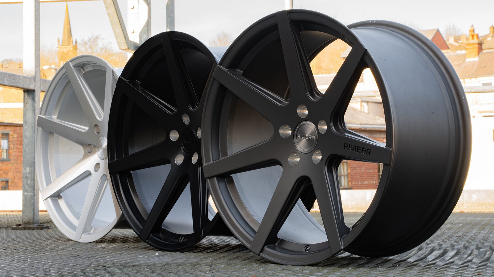 Riviera RV177 – Satin Black
