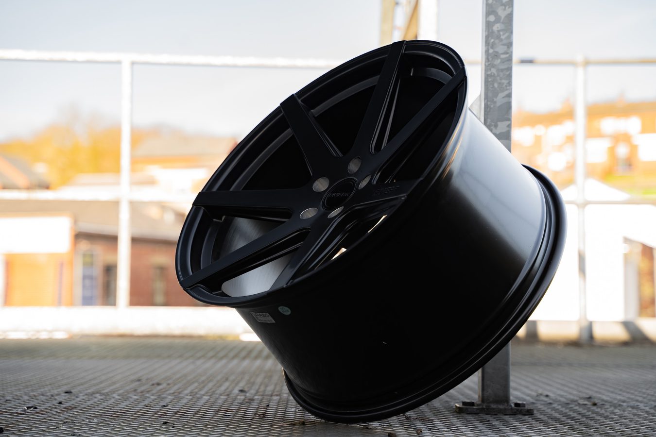 Riviera RV177 – Satin Black