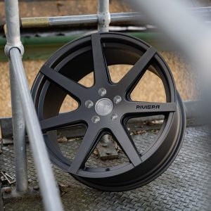 Riviera RV177 – Matt Gunmetal